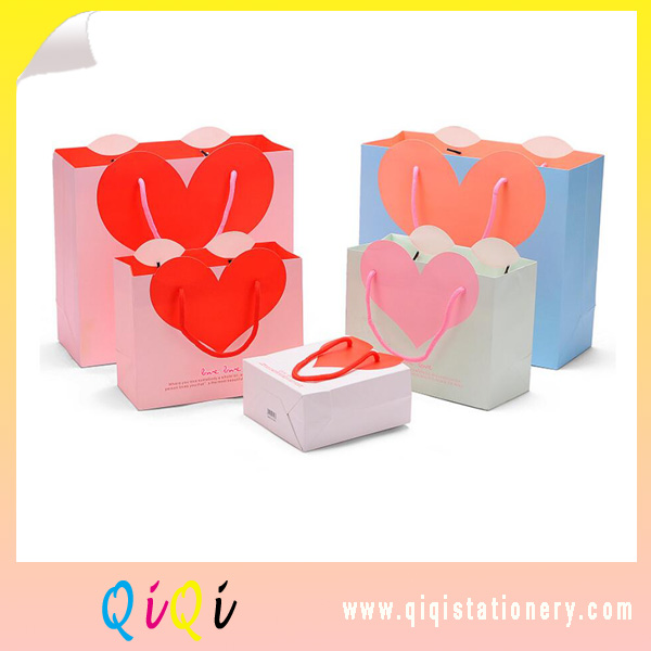 supply lovely Heart design gift decoration bag packing bag 